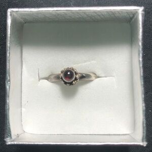 Vintage 925 Sterling Silver Ring Size 5.5